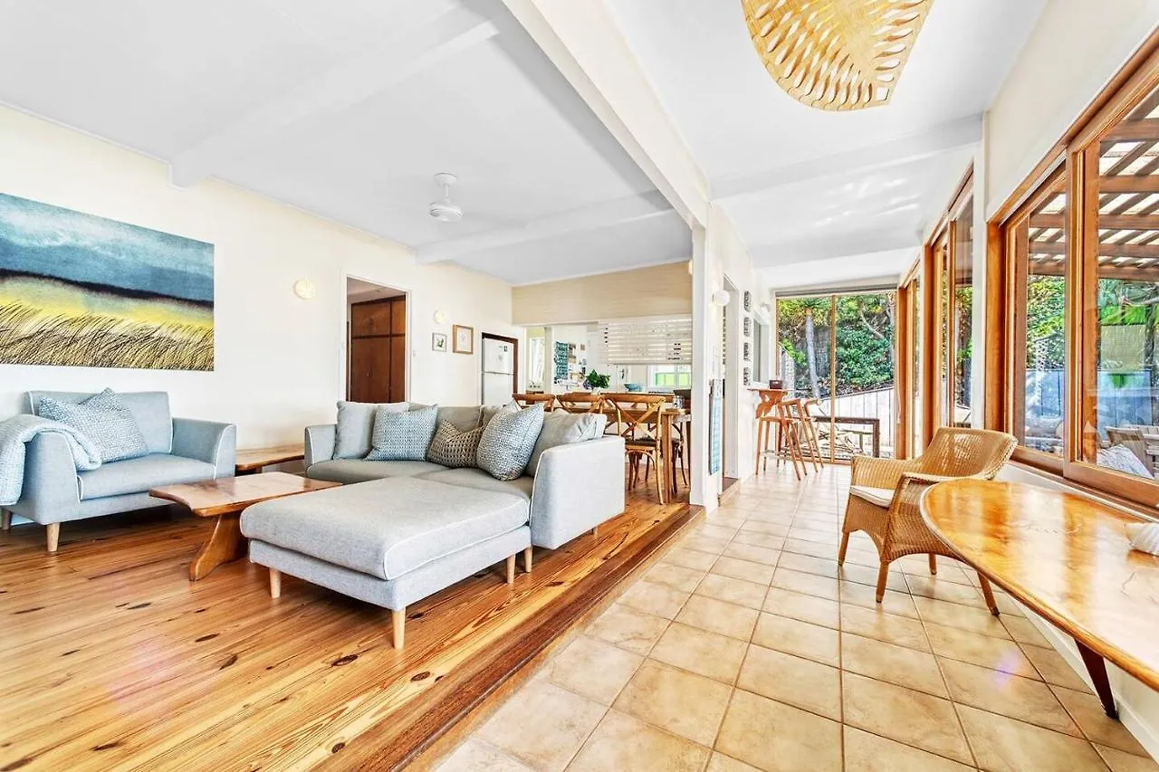 Fuller Holidays - Belongil Beachside Cottage Byron Bay