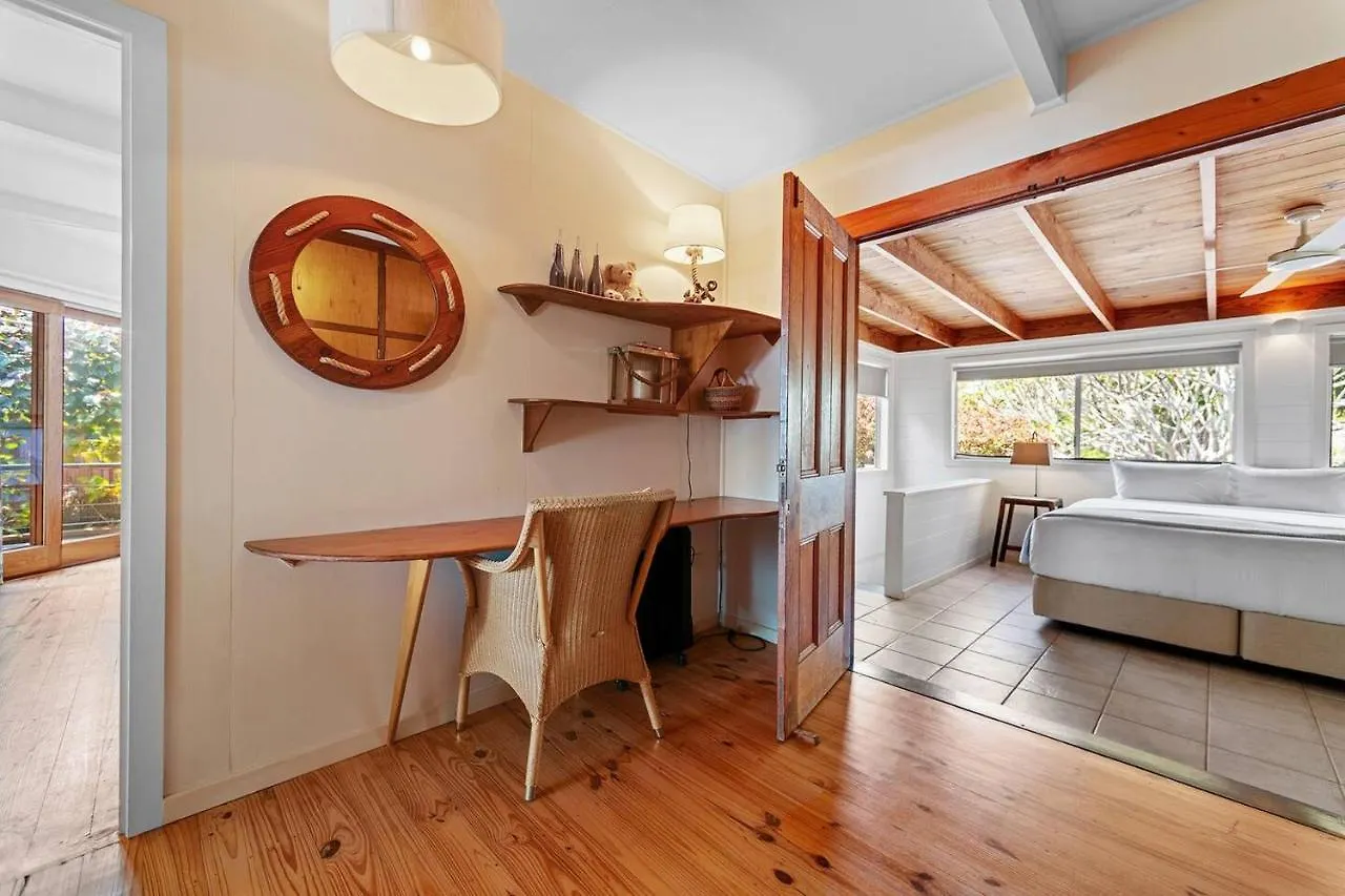 Semesterbostad Fuller Holidays - Belongil Beachside Cottage Byron Bay