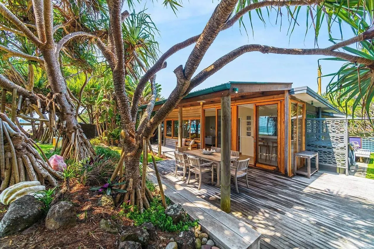 Fuller Holidays - Belongil Beachside Cottage Byron Bay 0*,